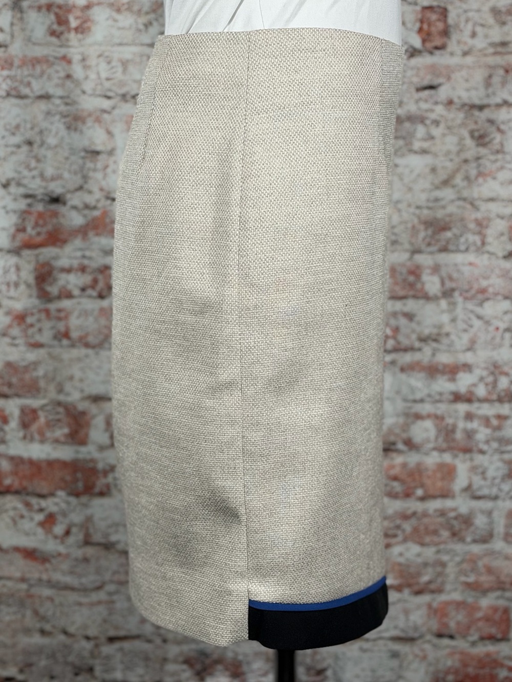 White House Black Market Cream Wrap Pencil Skirt with Blue Trim - Picture 6 of 7